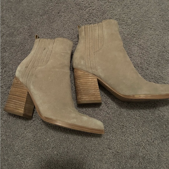 Marc Fisher oshay booties size 6 - Picture 3 of 11